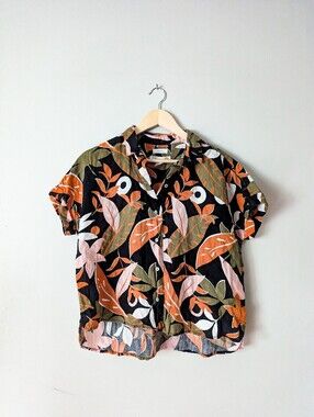100% Linen C&C California Tropical Button Up